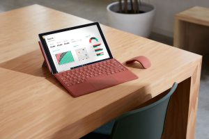 Microsoft trình làng Surface Pro 7+: nâng cấp CPU, bổ sung LTE cùng viên pin dung lượng lớn hơn